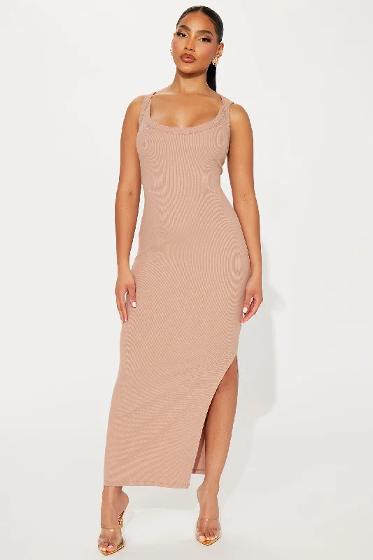 Meli Ribbed Maxi Dress - Taupe